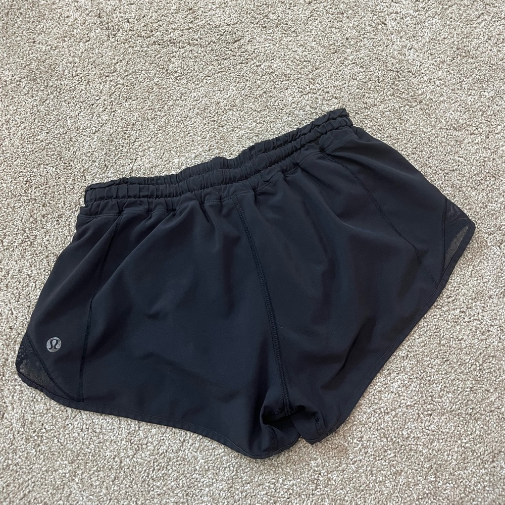 Lululemon Hotty Hot Low Rise 2.5” Short